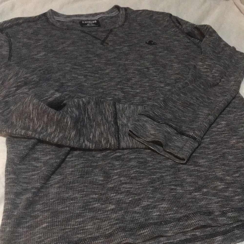 Express Long Sleeve - Picture 3 of 3